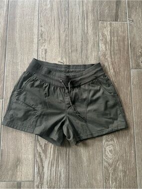 The North Face Women's Olive Green Athletic Drawstring Shorts size Medium